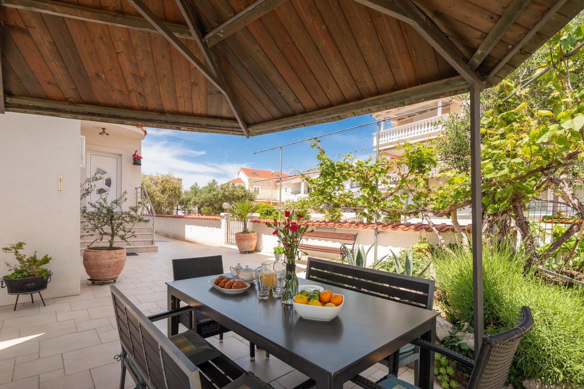 Apartments Tihi III Vodice Kültér fotó