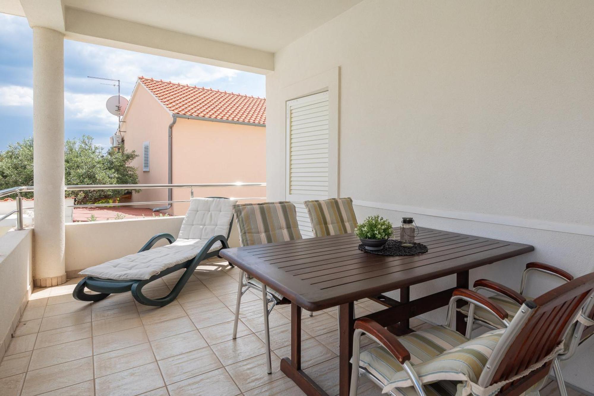 Apartments Tihi III Vodice Kültér fotó