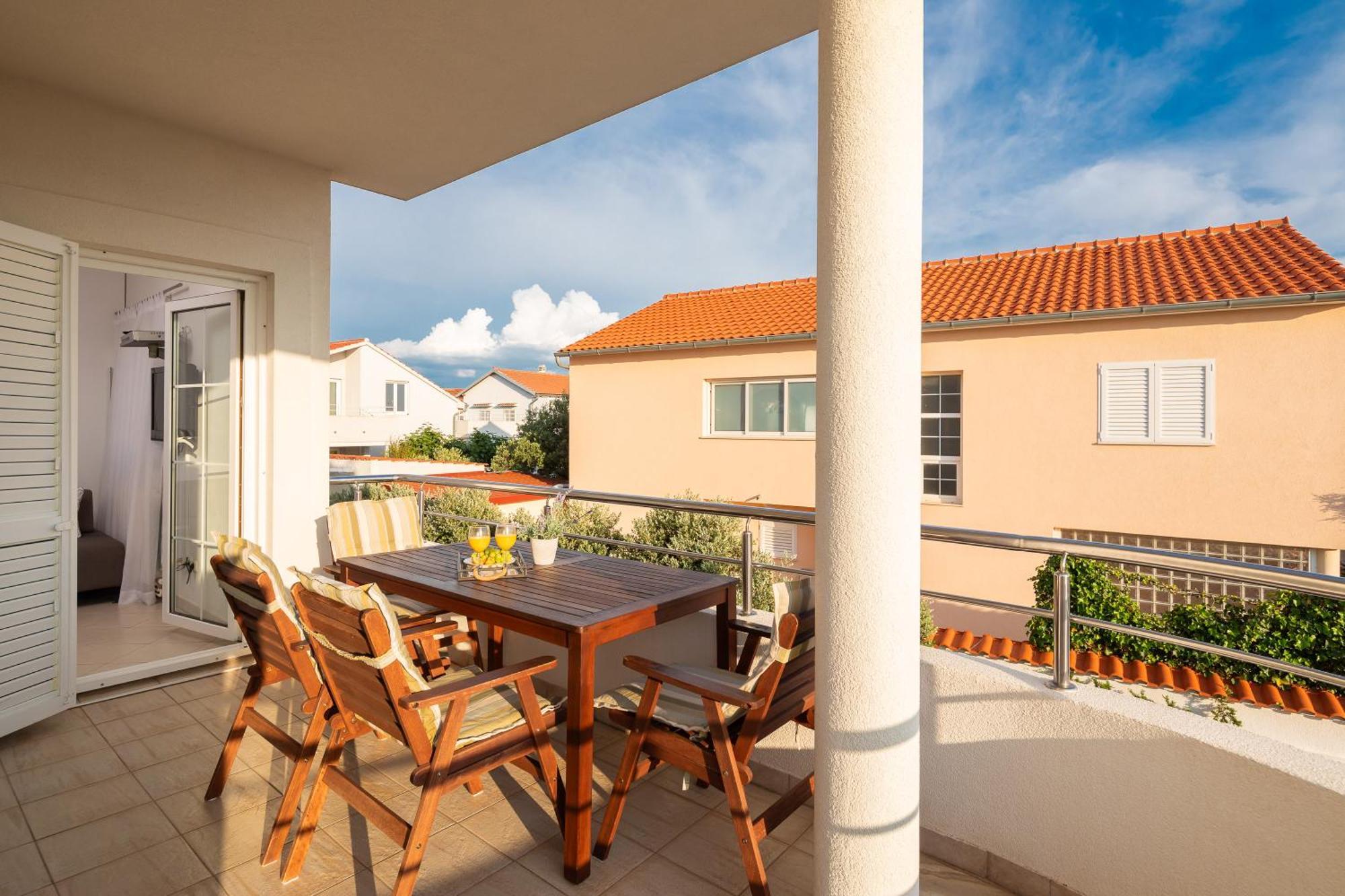 Apartments Tihi III Vodice Kültér fotó